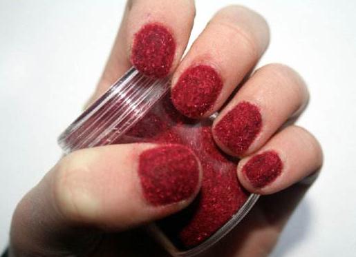 最新流行美甲与制作步骤指南